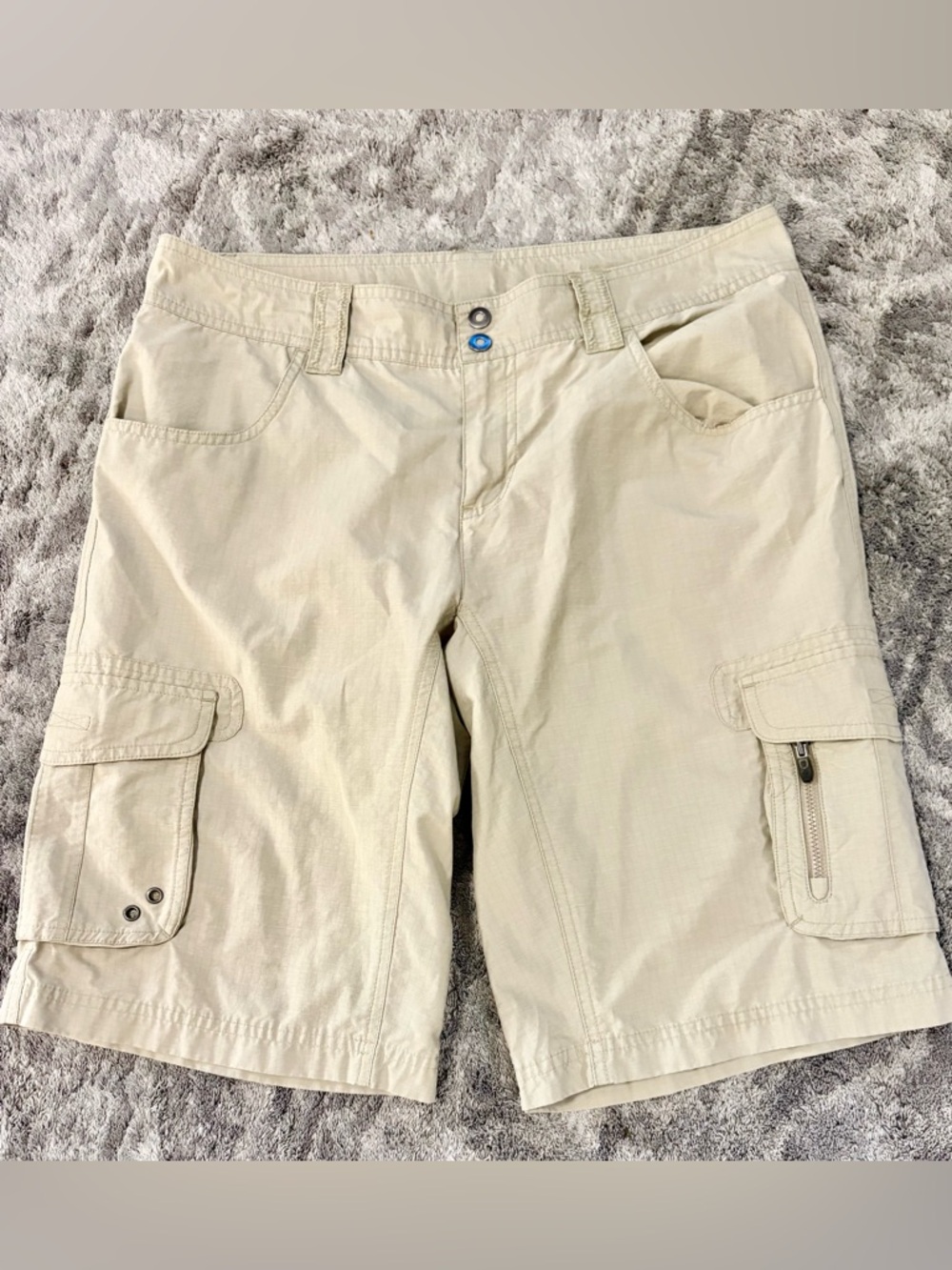 Columbia Women’s Cargo Shorts - Beige Casual Utility